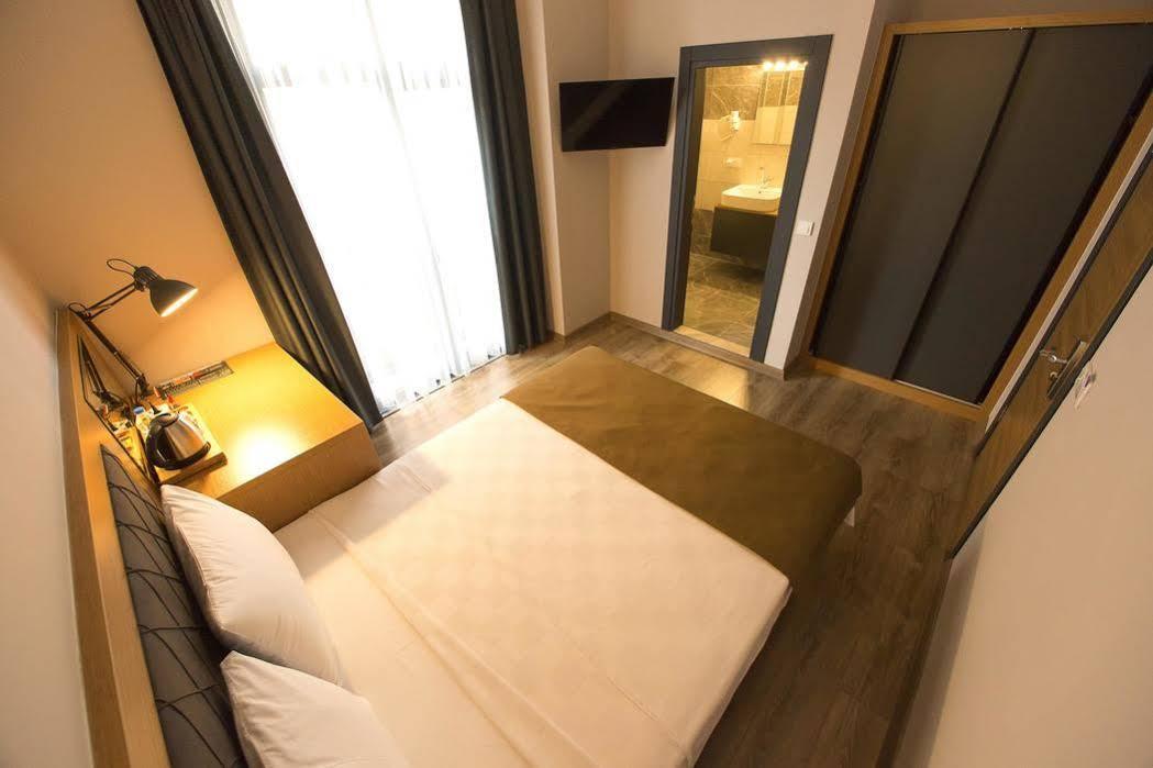 Big Point Plus Hotel Biga Exterior photo